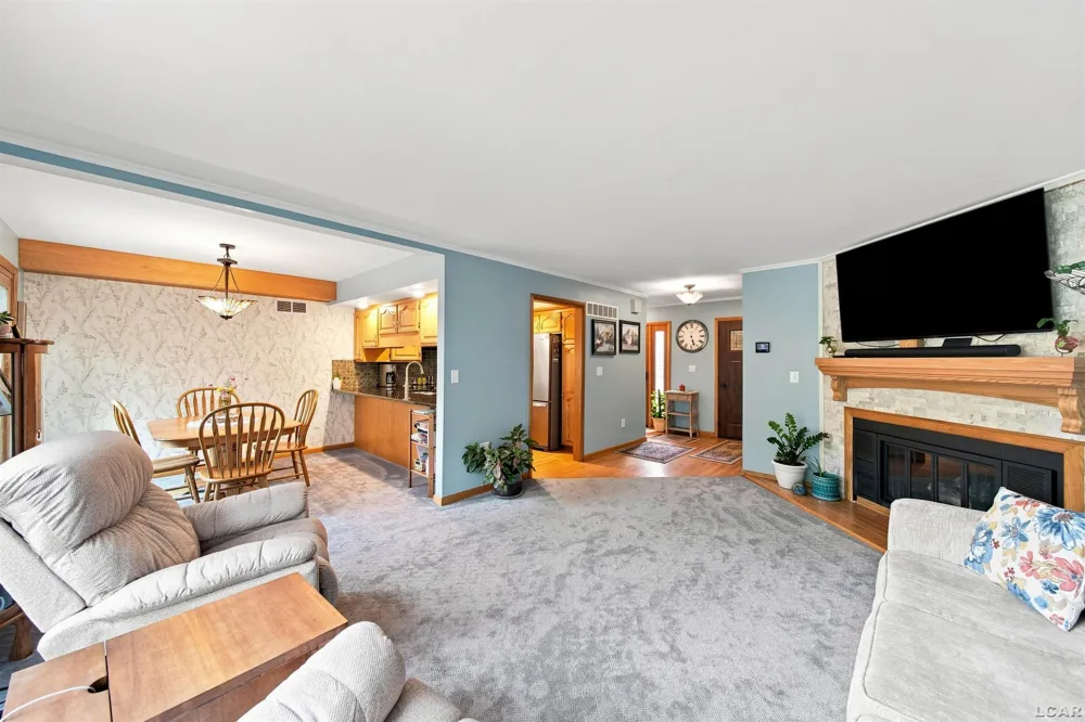 288 Whitlock St Street Saline City, MI 48176