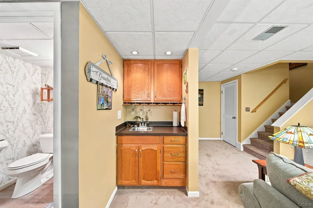 288 Whitlock St Street Saline City, MI 48176