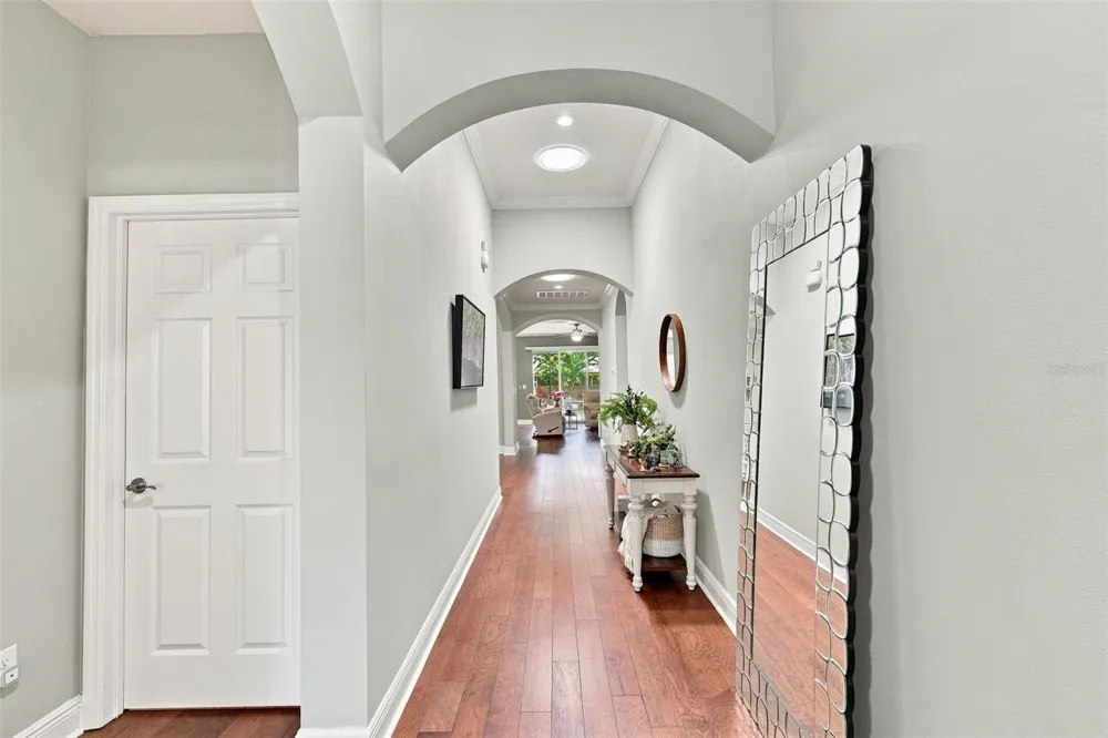 6517 NESTALL COURT Apollo Beach, FL 33572