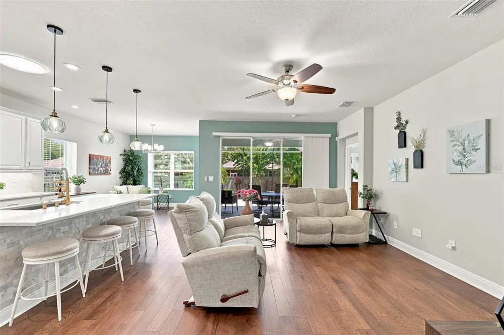 6517 NESTALL COURT Apollo Beach, FL 33572