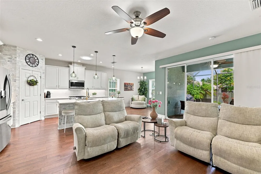 6517 NESTALL COURT Apollo Beach, FL 33572