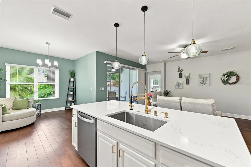 6517 NESTALL COURT Apollo Beach, FL 33572