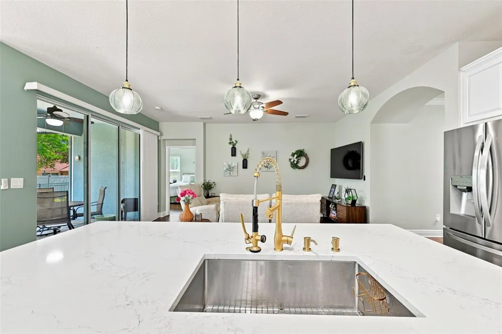 6517 NESTALL COURT Apollo Beach, FL 33572