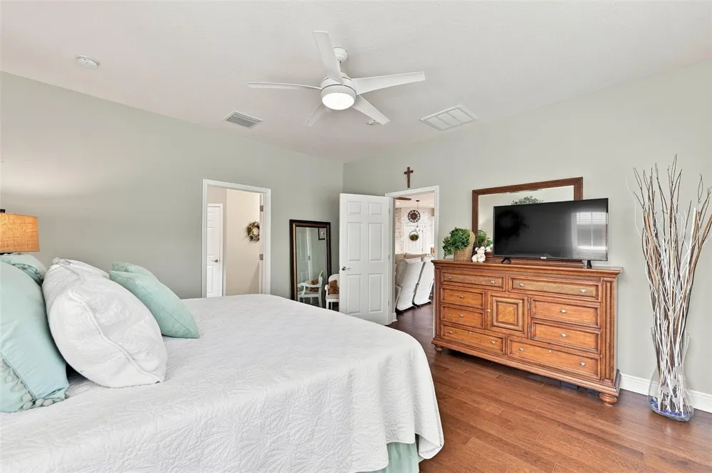 6517 NESTALL COURT Apollo Beach, FL 33572