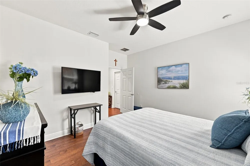 6517 NESTALL COURT Apollo Beach, FL 33572