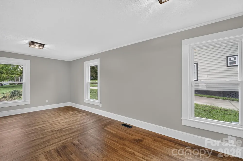 410 Spruce Street SW Lenoir, NC 28645