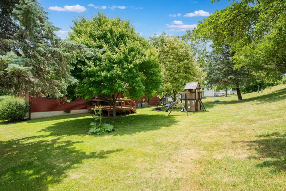 306 Elm Court Drive Goodhue, MN 55027