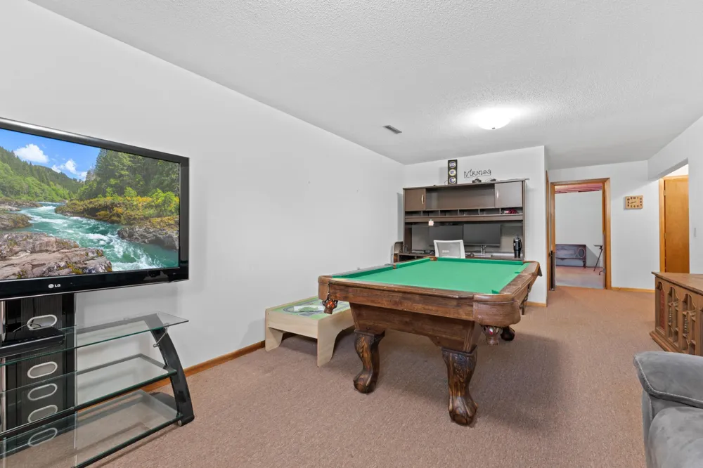 306 Elm Court Drive Goodhue, MN 55027