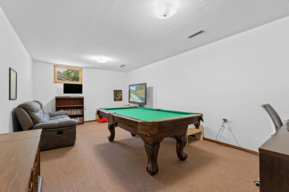 306 Elm Court Drive Goodhue, MN 55027