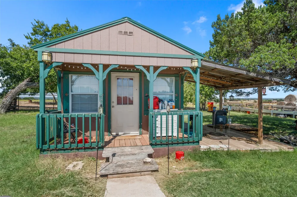 1910 County Road 341 Moody, TX 76557
