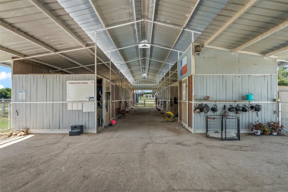1910 County Road 341 Moody, TX 76557