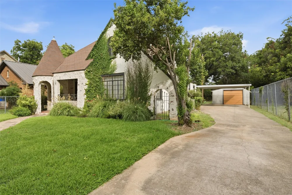 2001 Washington Avenue Waco, TX 76701