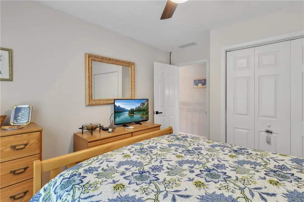 160 Perry Creek Drive Fayetteville, GA 30215