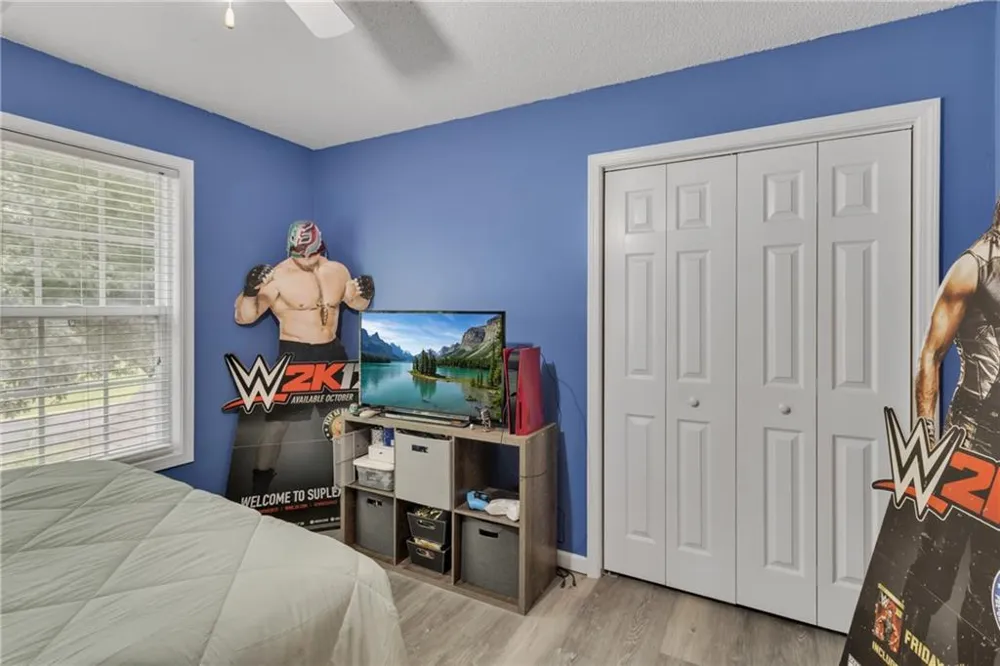 160 Perry Creek Drive Fayetteville, GA 30215