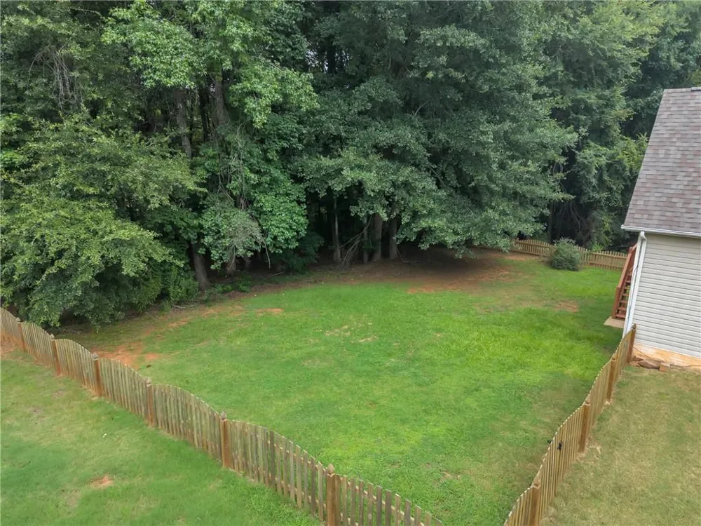 160 Perry Creek Drive Fayetteville, GA 30215