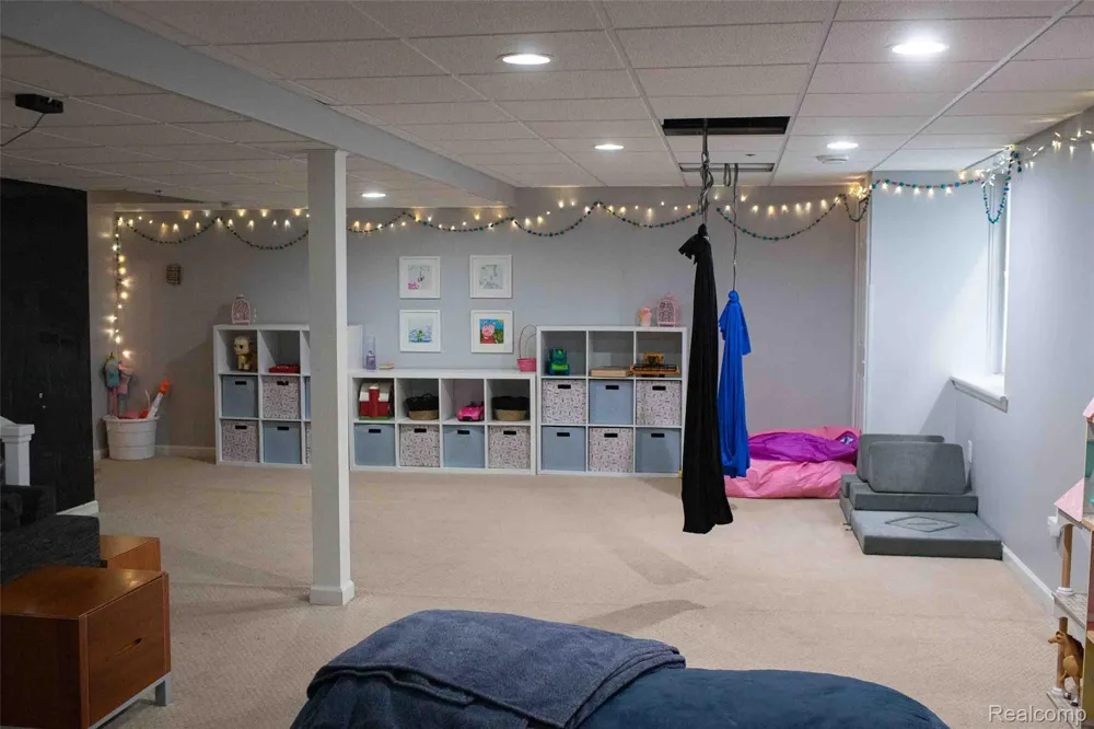 3913 Andover Avenue Auburn Hills City, MI 48326