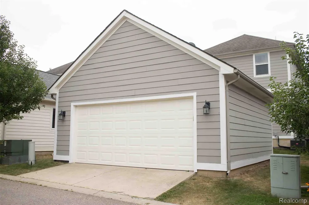 3913 Andover Avenue Auburn Hills City, MI 48326