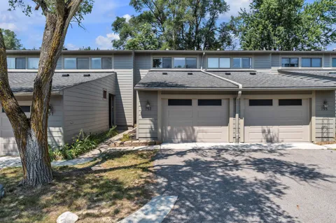 753 Peninsula Court #305