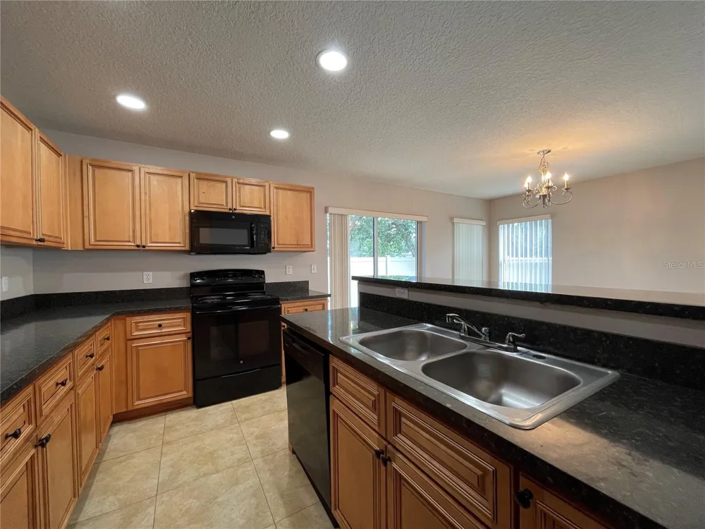 10815 GREAT CARLISLE COURT Riverview, FL 33578