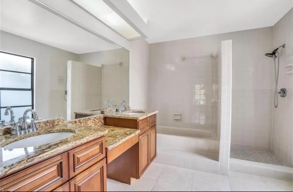 16208 PEBBLEBROOK DRIVE Tampa, FL 33624