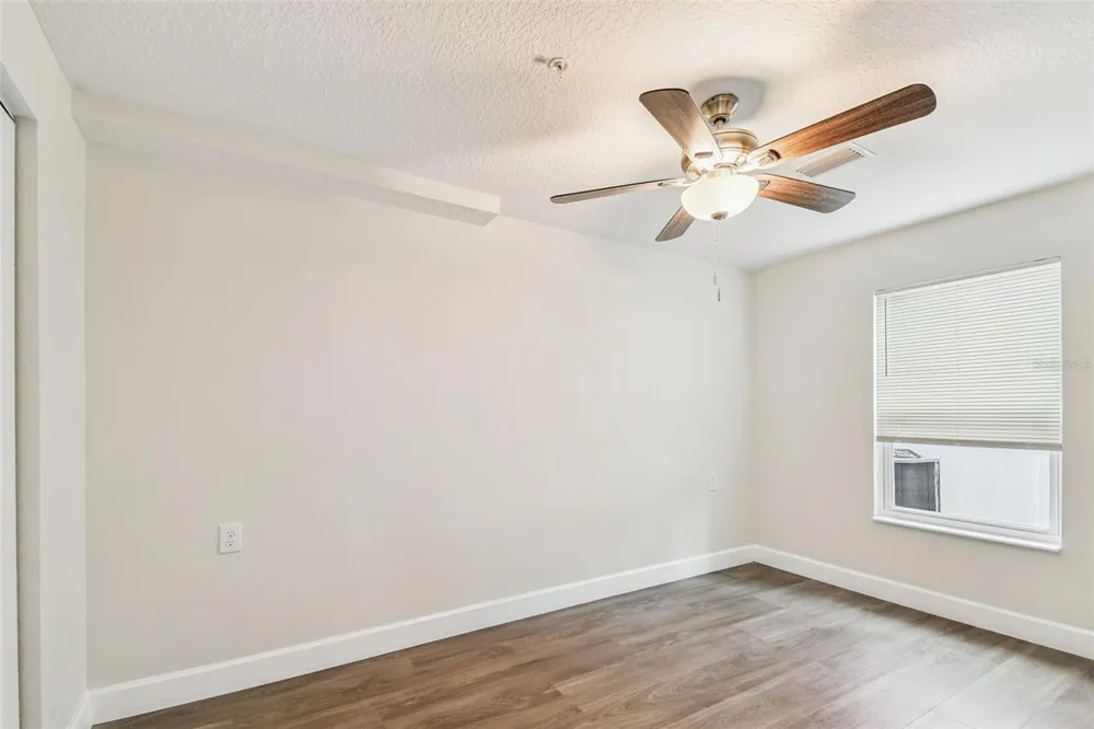 650 E TARPON AVENUE #C2 Tarpon Springs, FL 34689