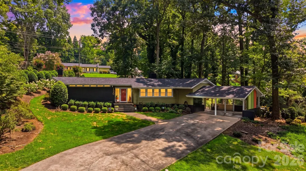 120 Woodland Drive Morganton, NC 28655