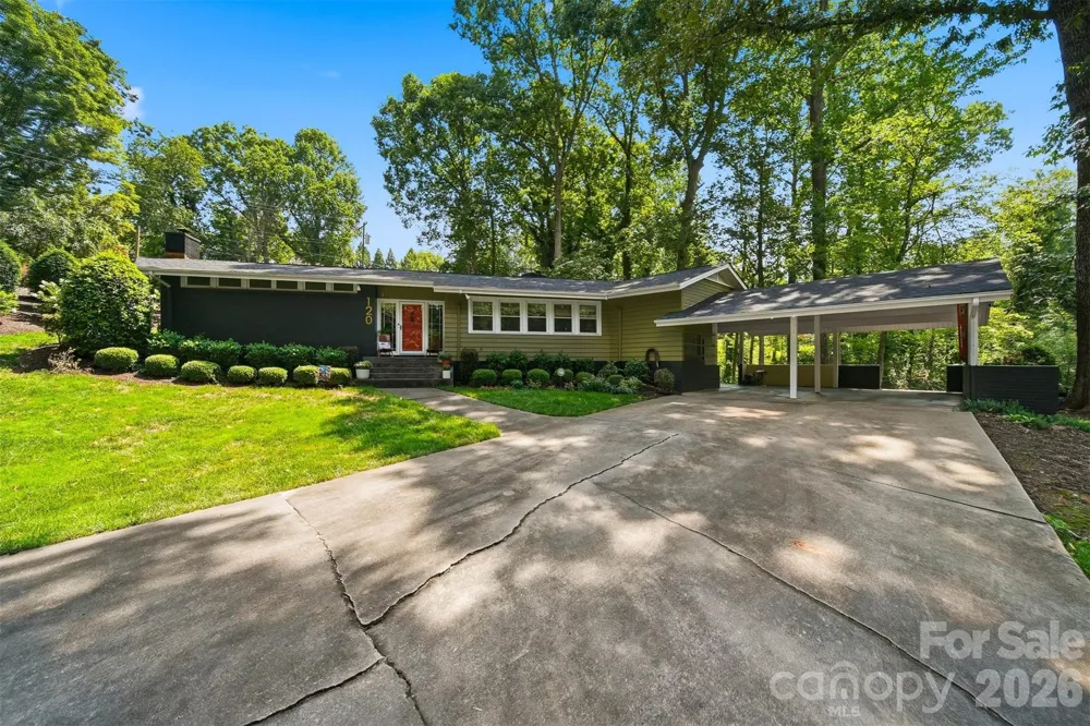 120 Woodland Drive Morganton, NC 28655