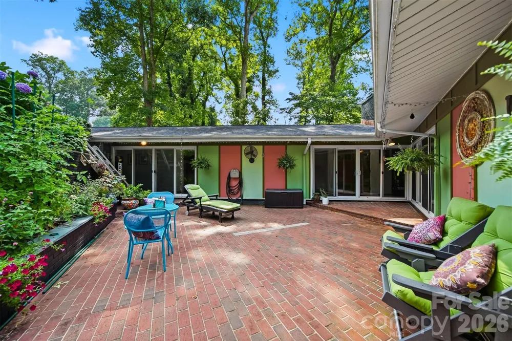 120 Woodland Drive Morganton, NC 28655