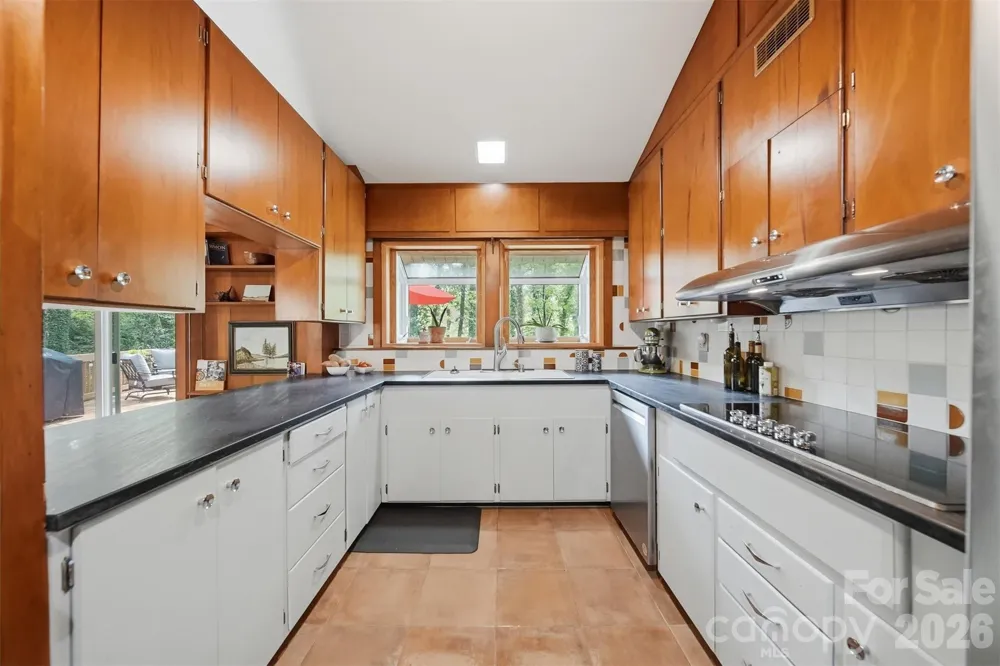 120 Woodland Drive Morganton, NC 28655