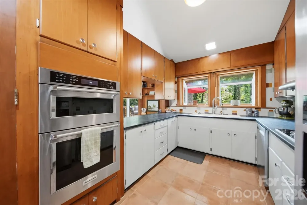 120 Woodland Drive Morganton, NC 28655