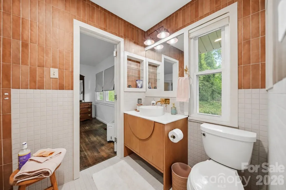 120 Woodland Drive Morganton, NC 28655