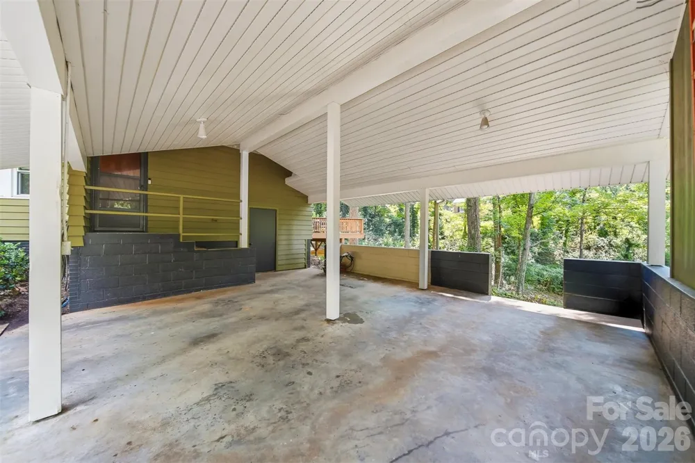 120 Woodland Drive Morganton, NC 28655