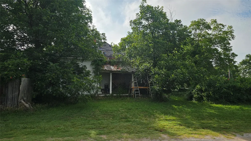 201 E Pecan Street Mingus, TX 76463