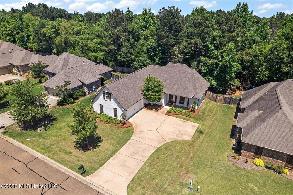 169 Westerly Place Madison, MS 39110