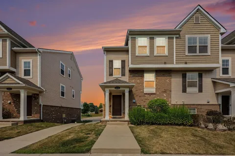 4576 Bradley Circle #25