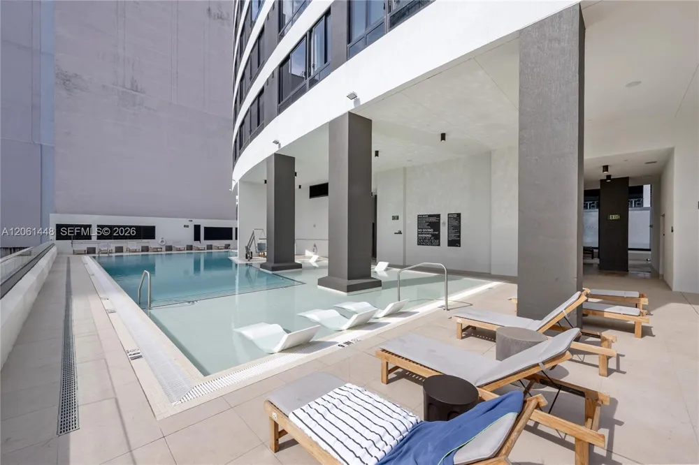 225 Miami Ave #1506 Miami, FL 33128