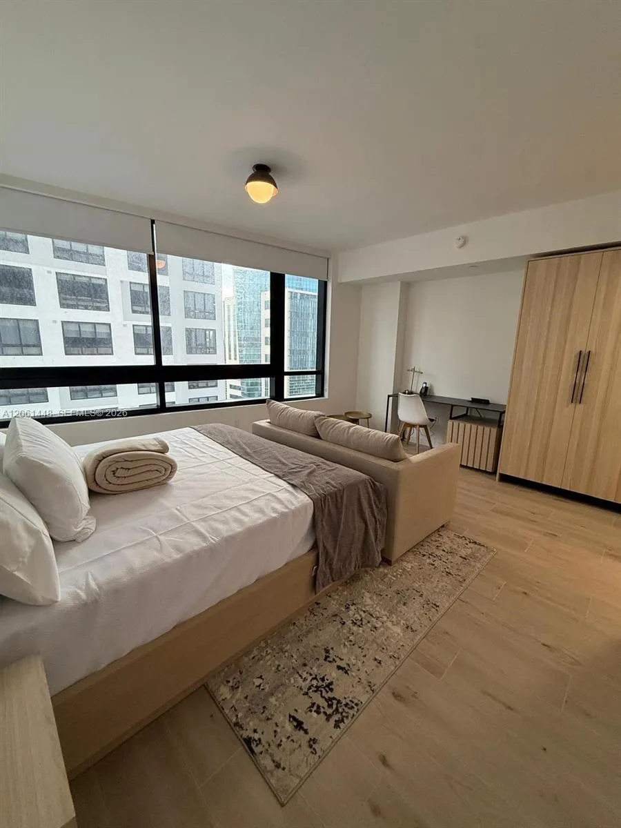 225 Miami Ave #1506 Miami, FL 33128