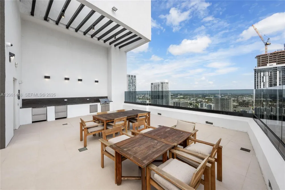 225 Miami Ave #1506 Miami, FL 33128