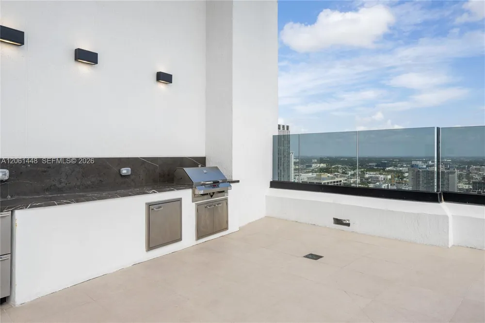 225 Miami Ave #1506 Miami, FL 33128
