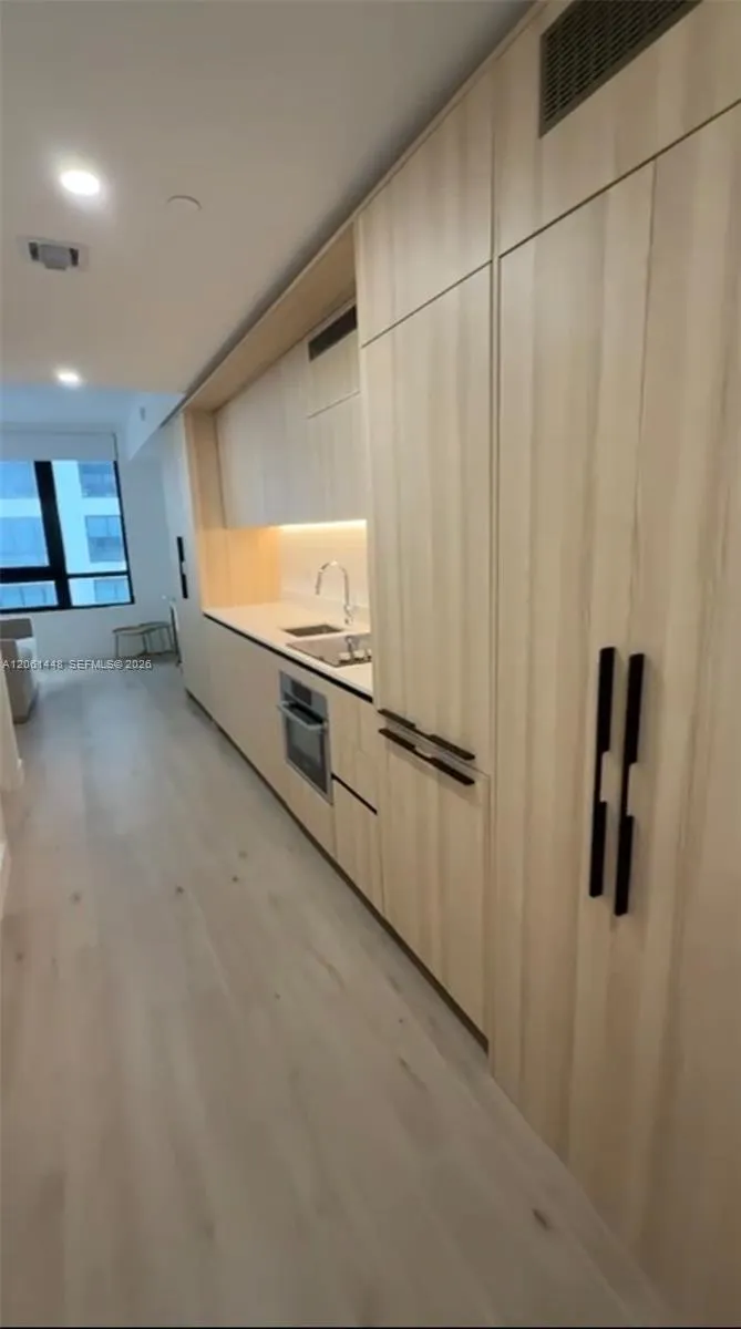 225 Miami Ave #1506 Miami, FL 33128