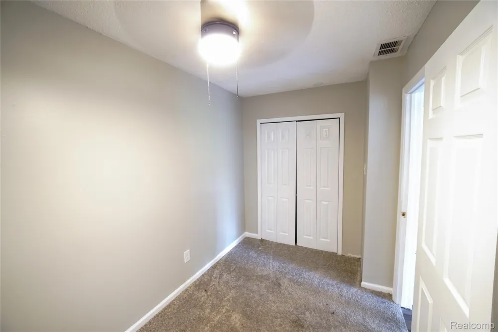 8365 Pontiac Lake Road #12 White Lake Charter Township, MI 48386