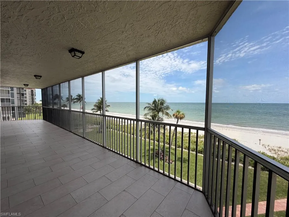 10701 Gulf Shore Drive #401 Naples, FL 34108