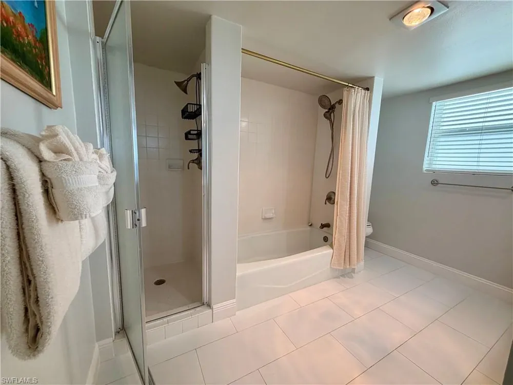 10701 Gulf Shore Drive #401 Naples, FL 34108