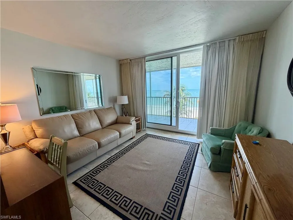 10701 Gulf Shore Drive #401 Naples, FL 34108