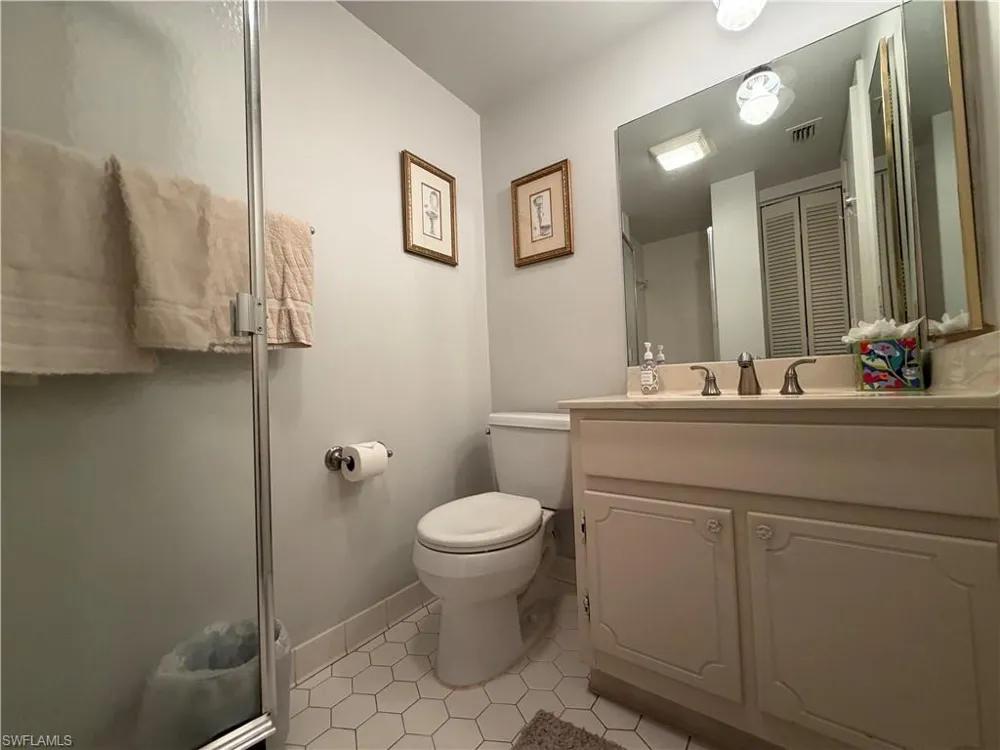 10701 Gulf Shore Drive #401 Naples, FL 34108