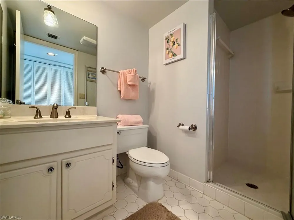 10701 Gulf Shore Drive #401 Naples, FL 34108