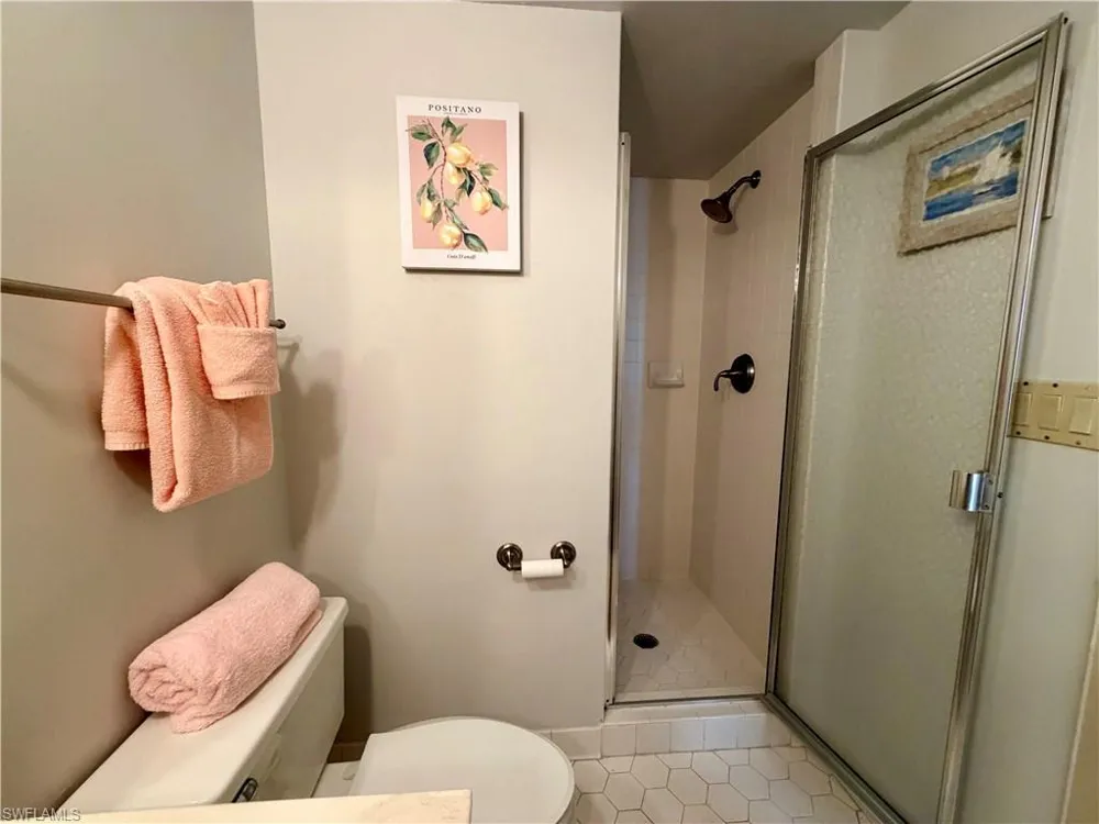 10701 Gulf Shore Drive #401 Naples, FL 34108