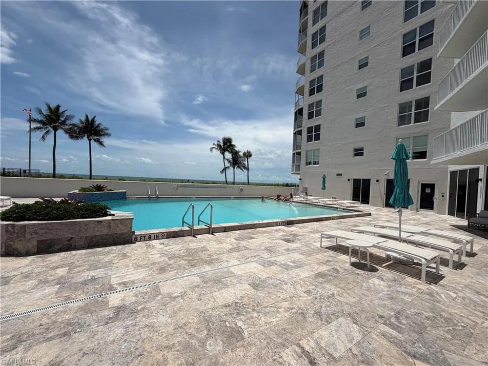 10701 Gulf Shore Drive #401 Naples, FL 34108