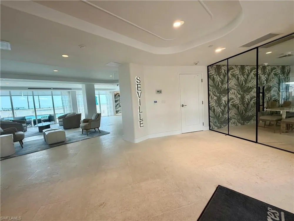 10701 Gulf Shore Drive #401 Naples, FL 34108