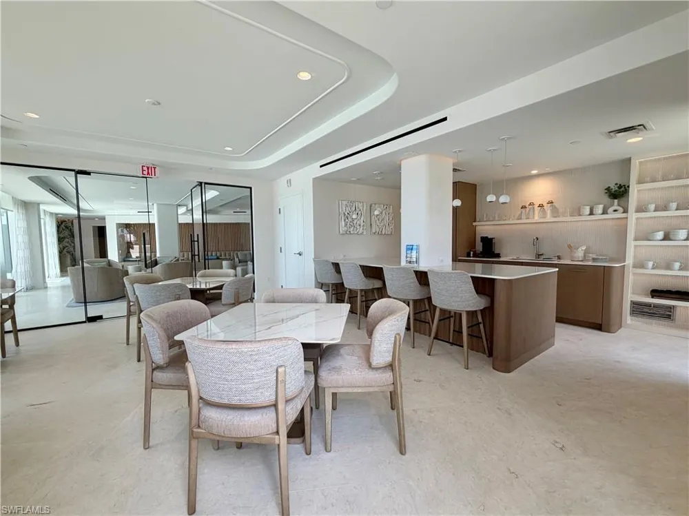 10701 Gulf Shore Drive #401 Naples, FL 34108